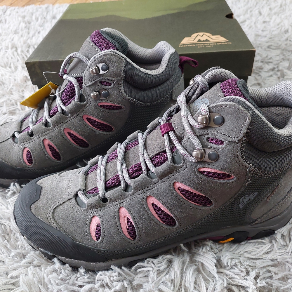 EMS W'S Journey Mid WP Charcoal Hiking Boots Size 8.5 BRAND NEW